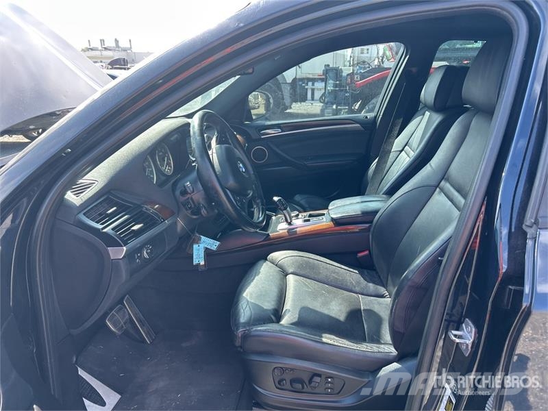 BMW X6 AWD SUV Carros Ligeiros
