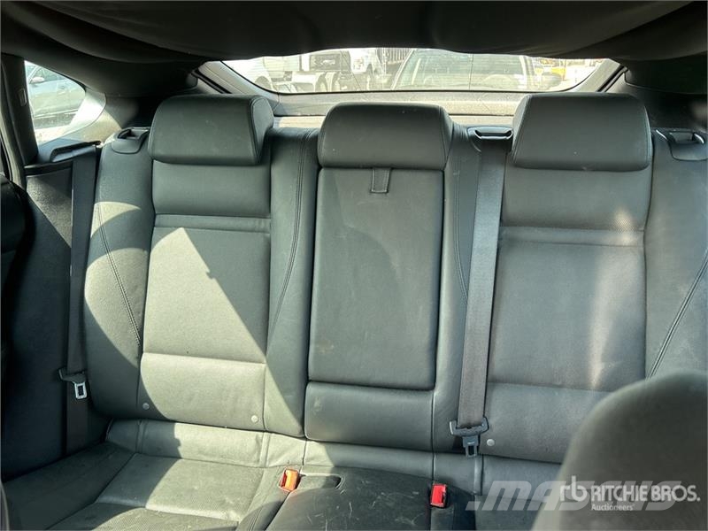 BMW X6 AWD SUV Carros Ligeiros