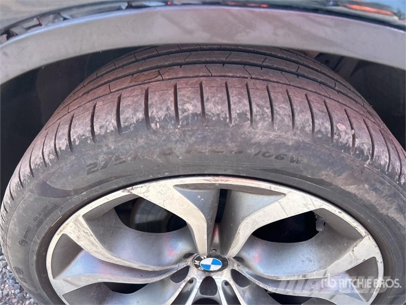 BMW X6 AWD SUV Carros Ligeiros