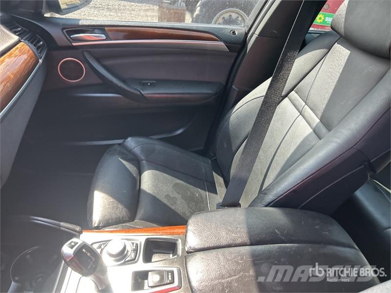 BMW X6 AWD SUV Carros Ligeiros