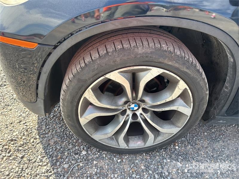 BMW X6 AWD SUV Carros Ligeiros
