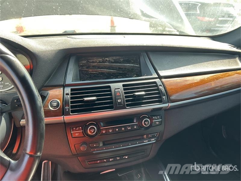 BMW X6 AWD SUV Carros Ligeiros
