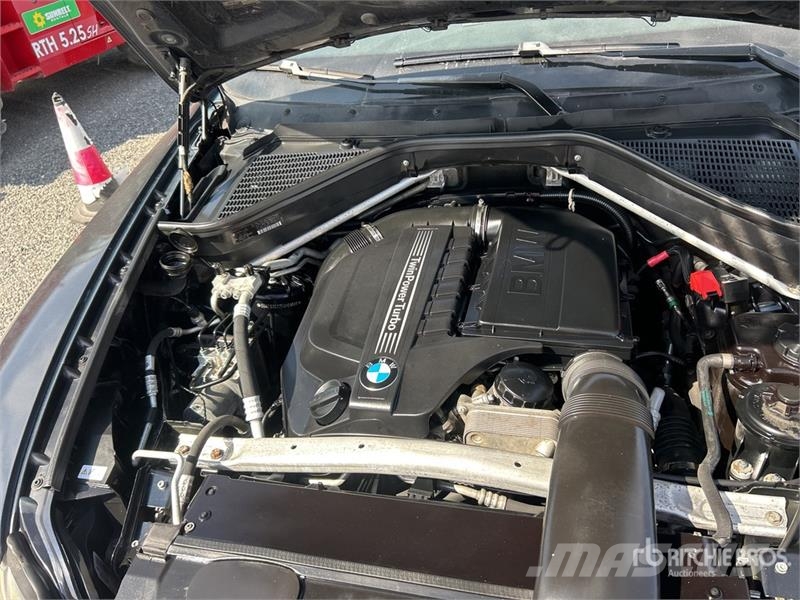 BMW X6 AWD SUV Carros Ligeiros