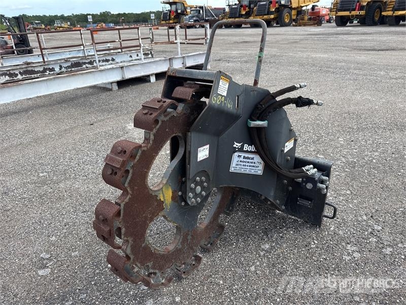 Bobcat 48 in Skid Steer Compaction Wheel Muut koneet