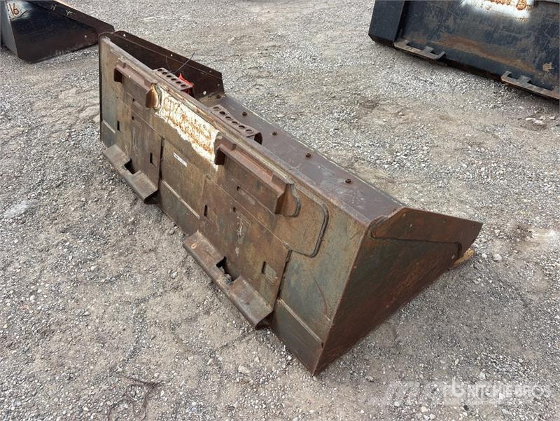 Bobcat 68 in General Purpose Skid Steer Bucket 버켓