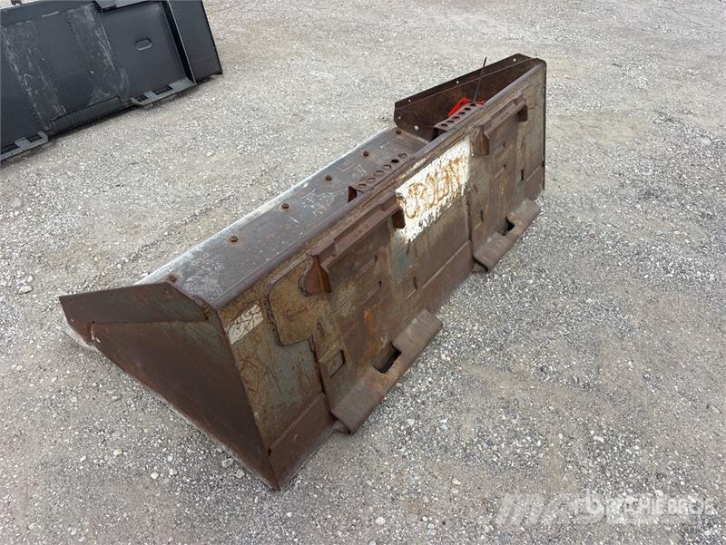 Bobcat 68 in General Purpose Skid Steer Bucket 버켓