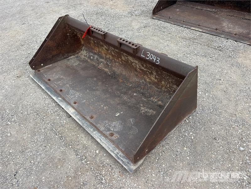 Bobcat 68 in General Purpose Skid Steer Bucket 버켓
