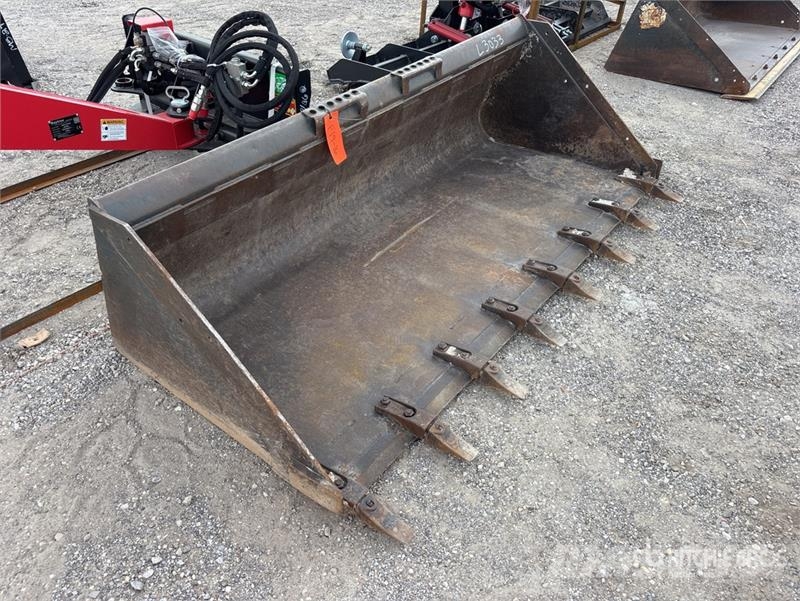 Bobcat 80 in General Purpose w/Teeth Skid Steer Bucket دلاء
