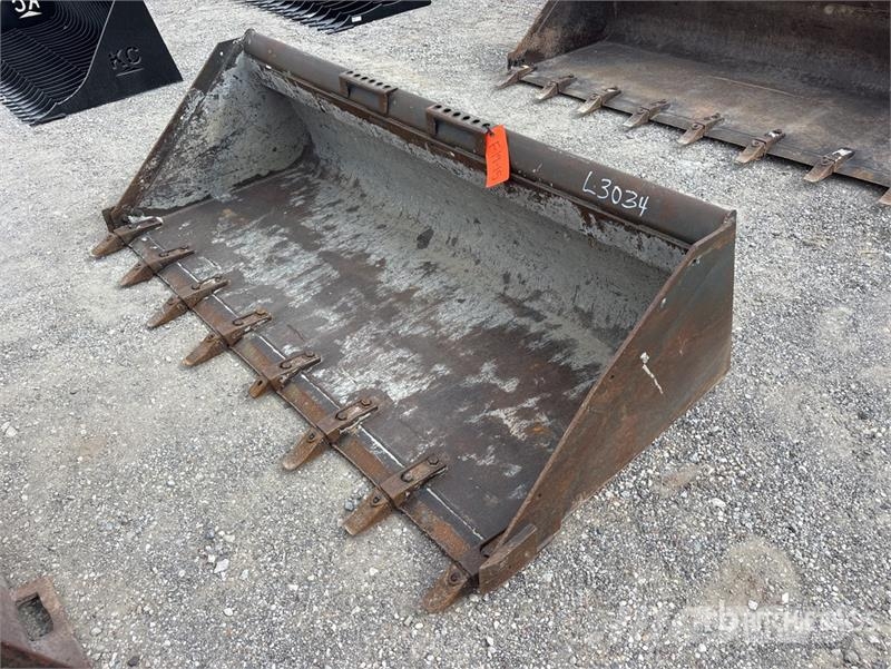 Bobcat 90 in General Purpose w/Teeth Skid Steer Bucket 버켓