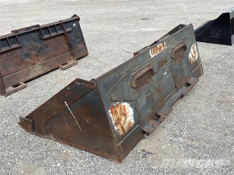 Bobcat 90 in General Purpose w/Teeth Skid Steer Bucket 버켓