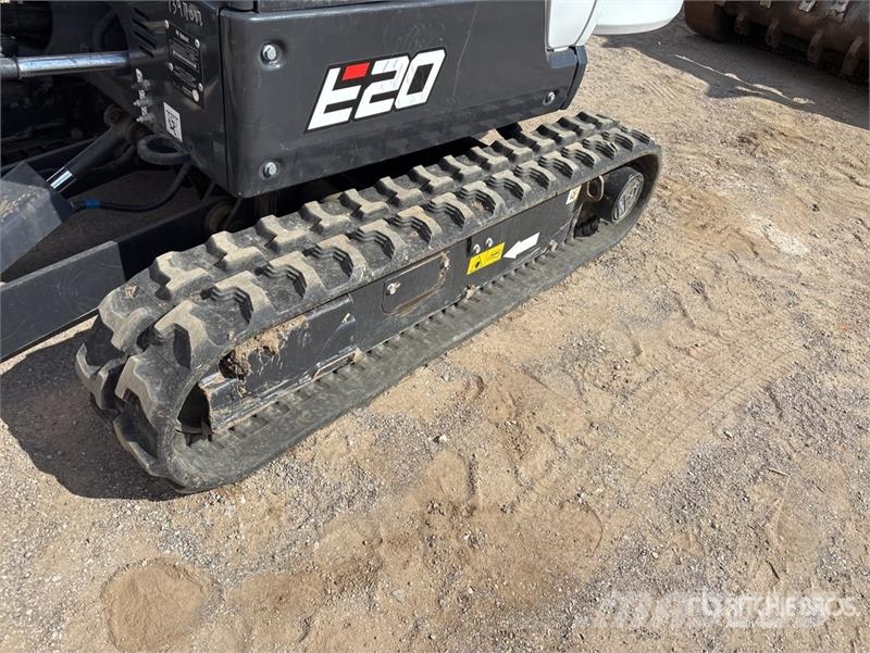 Bobcat E20 حفارات صغيرة أقل من 7 طن (حفارات صغيرة)