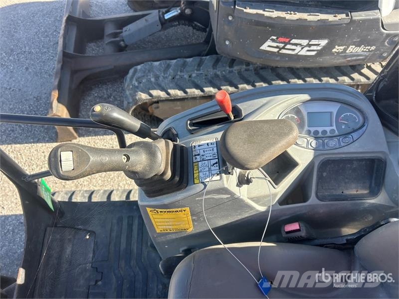 Bobcat E20 Minigrävare < 7t