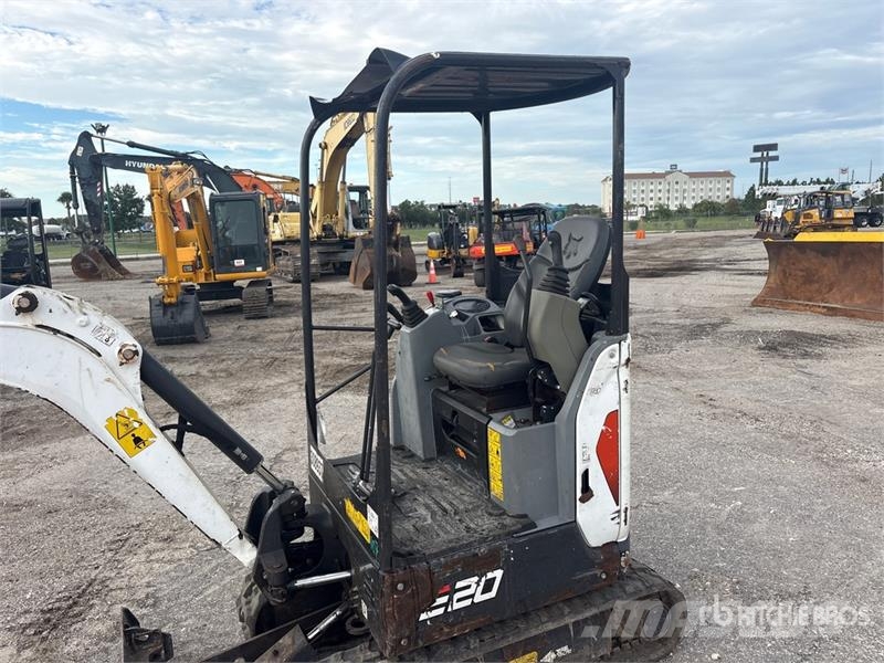 Bobcat E20 حفارات صغيرة أقل من 7 طن (حفارات صغيرة)