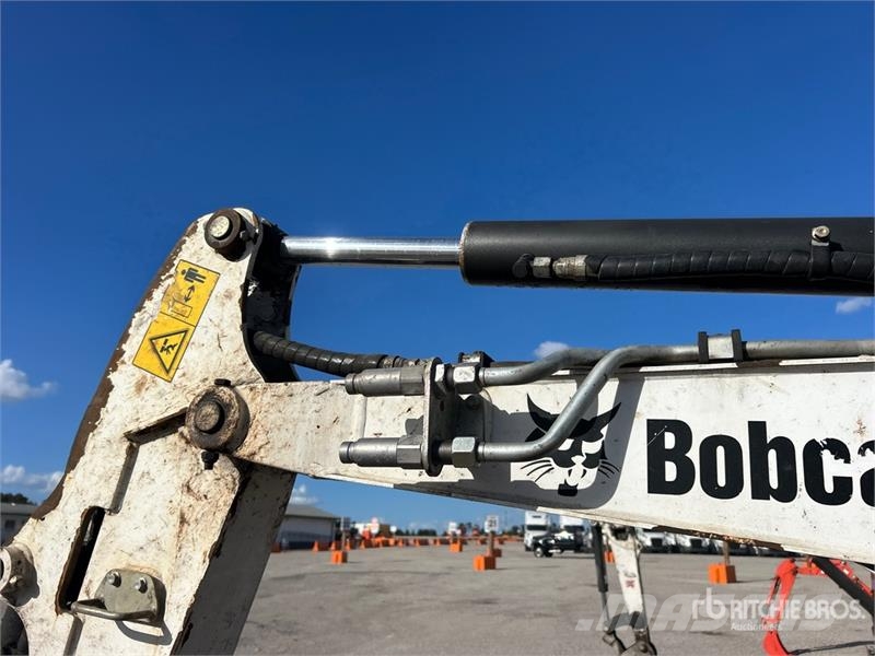 Bobcat E26 Mini bagri <7t