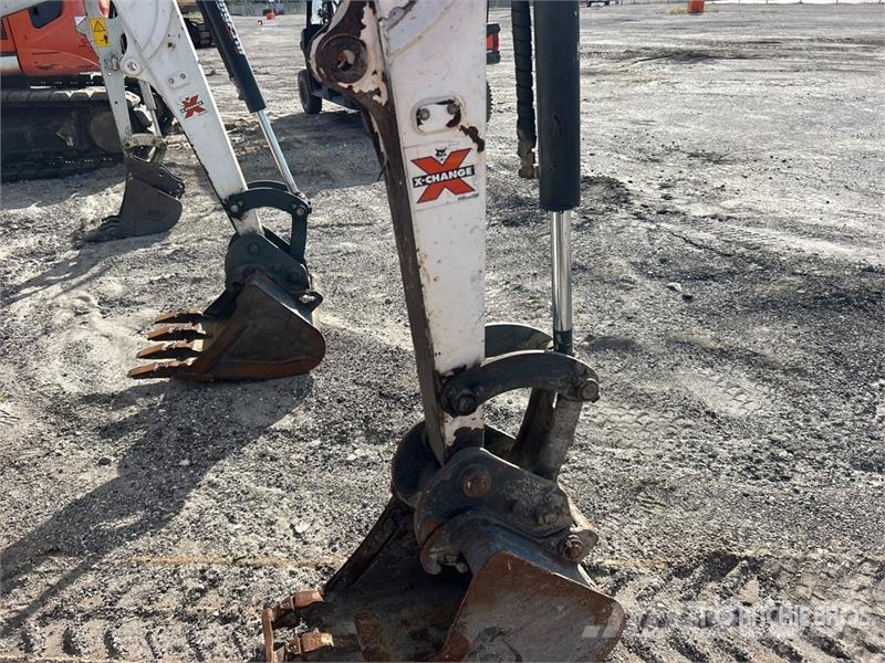 Bobcat E26 Mini bagri <7t