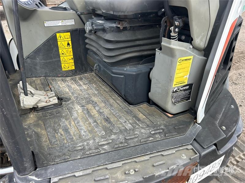 Bobcat E26 Mini excavators < 7t