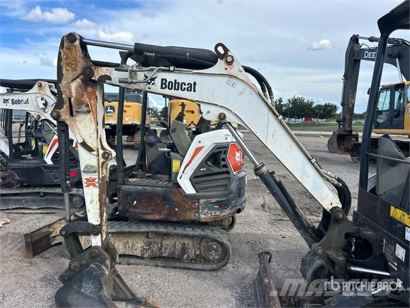 Bobcat E26 Mini excavators < 7t