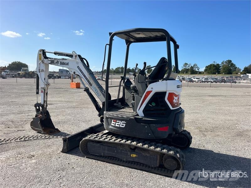 Bobcat E26 ミニ油圧ショベル 7t以下(ミニユンボ・ミニディガー)
