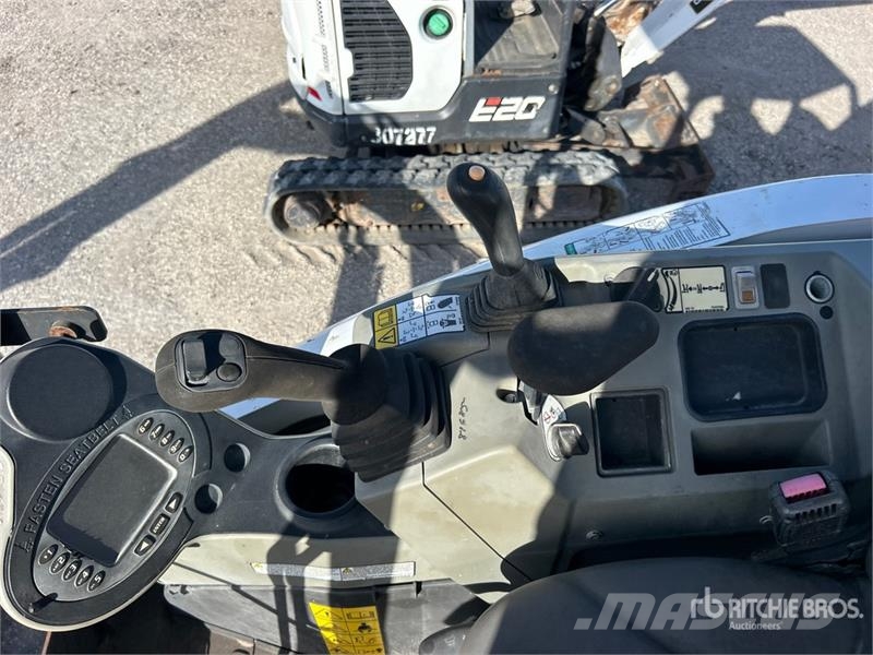 Bobcat E26 Mini bagri <7t