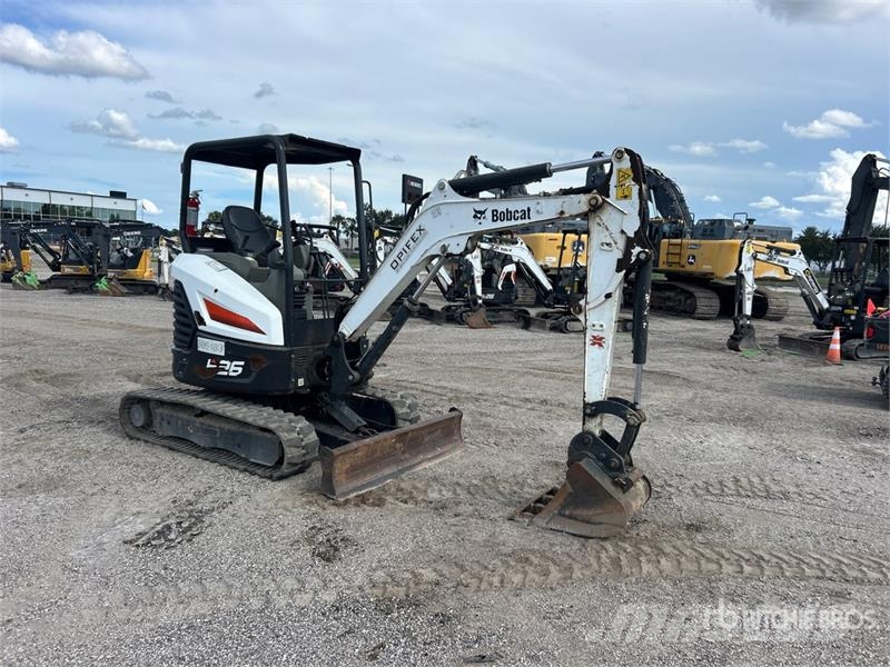 Bobcat E26 Mini excavators < 7t