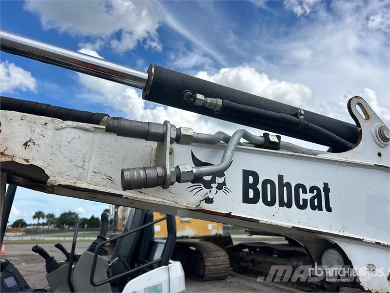 Bobcat E26 Mini excavators < 7t