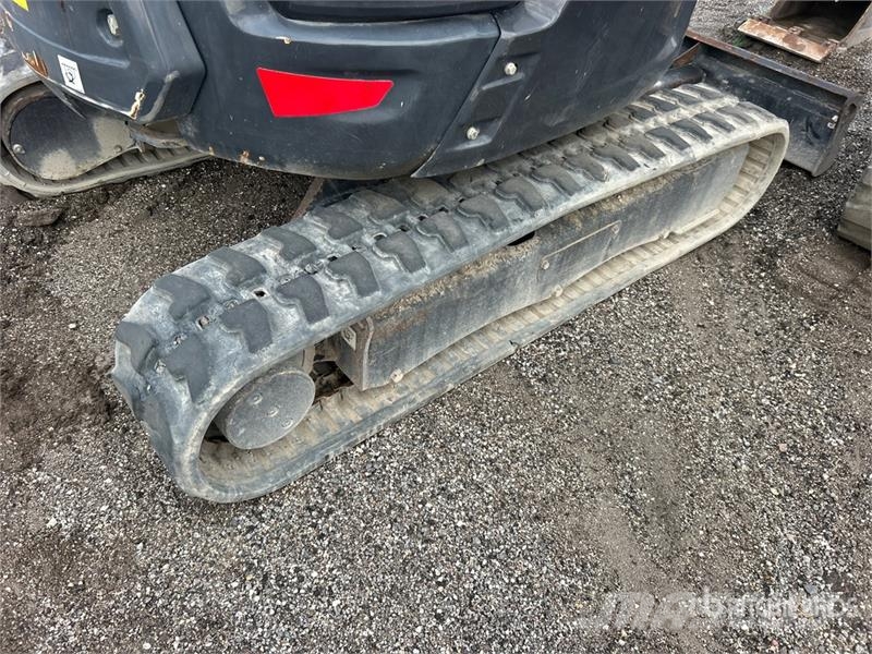 Bobcat E26 Mini ekskavatori < 7 t