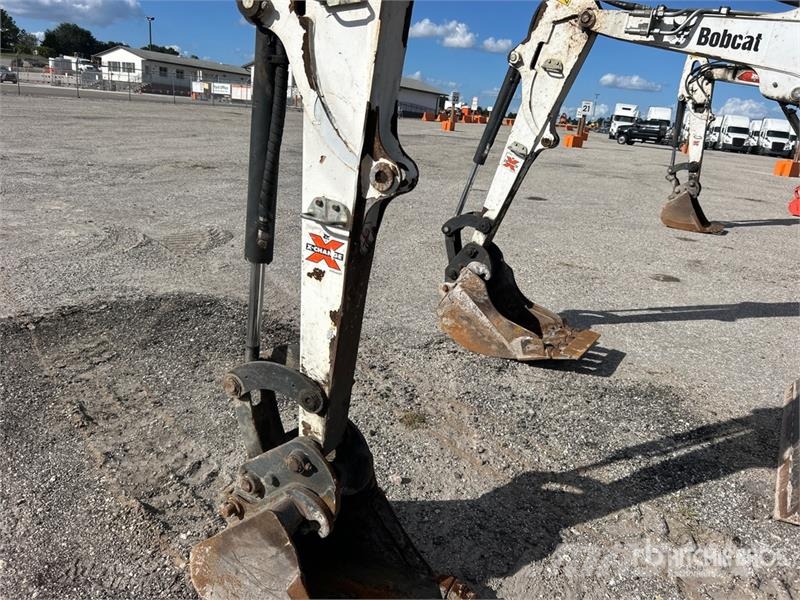 Bobcat E26 Mini bagri <7t