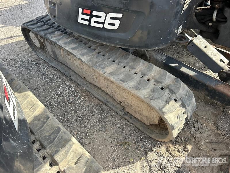 Bobcat E26 Mini bagri <7t