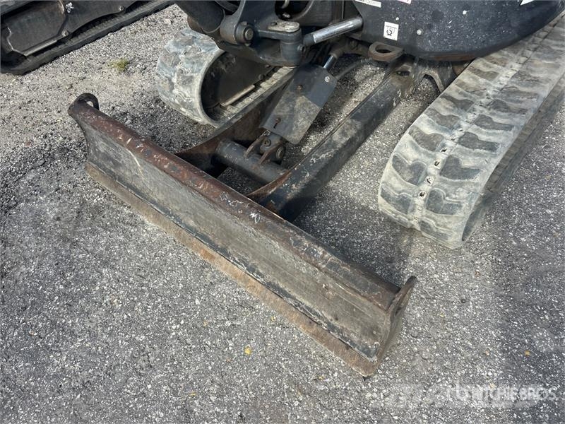 Bobcat E26 Mini excavators < 7t