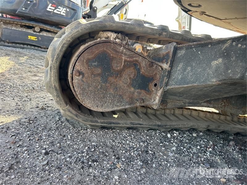 Bobcat E26 Mini bagri <7t