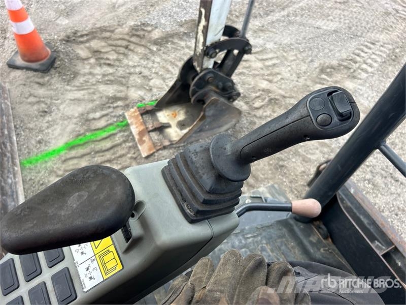 Bobcat E26 Mini excavators < 7t