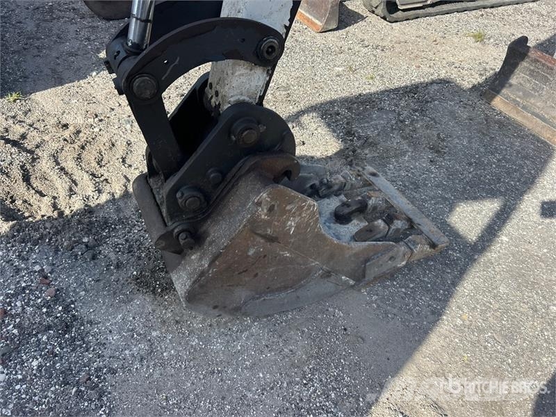 Bobcat E26 Mini excavators < 7t