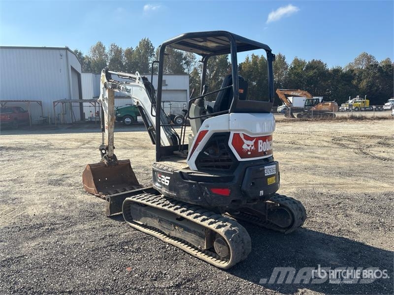 Bobcat E26 Minibagger < 7t