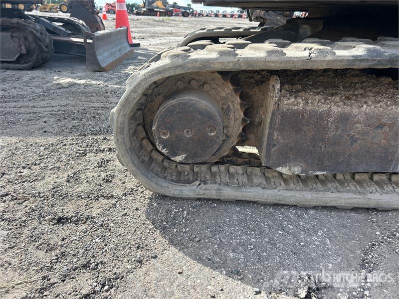 Bobcat E26 Mini excavators < 7t