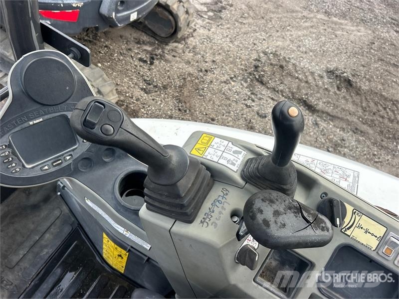 Bobcat E26 Mini ekskavatori < 7 t