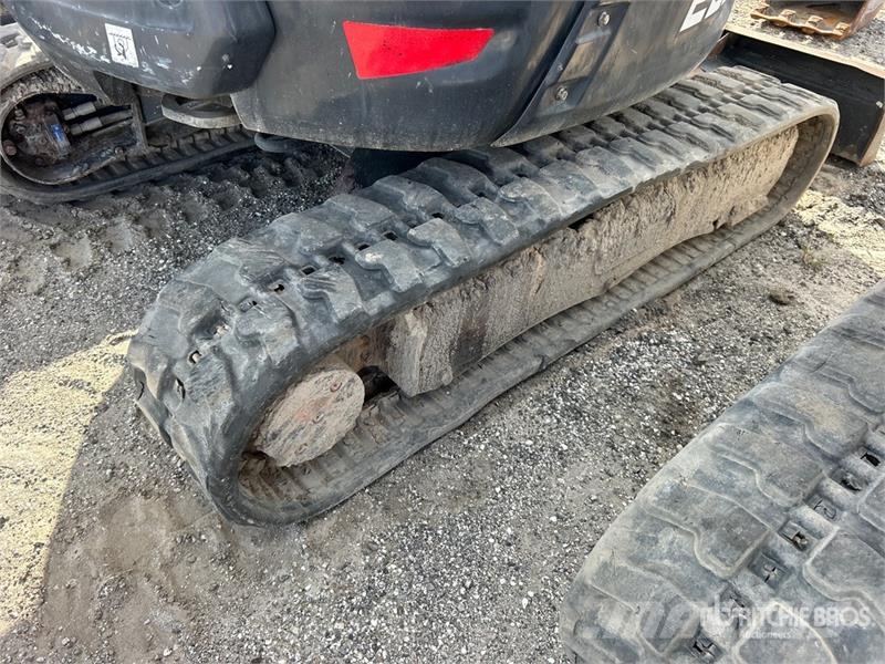 Bobcat E26 Mini bagri <7t