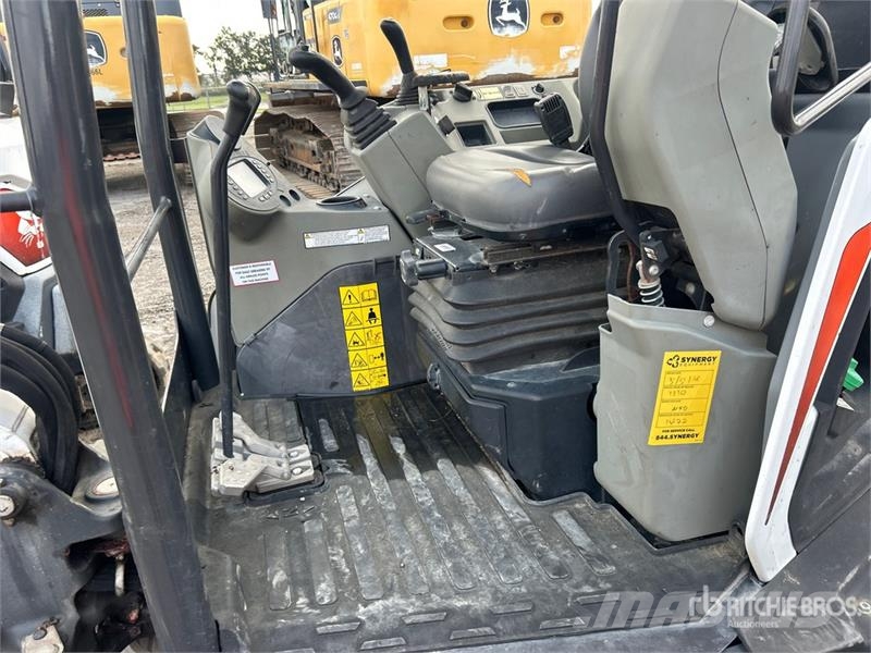 Bobcat E26 Mini ekskavatori < 7 t