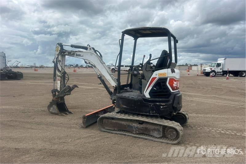 Bobcat E26 Minikoparki