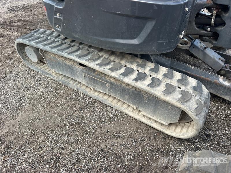 Bobcat E26 Mini ekskavatori < 7 t