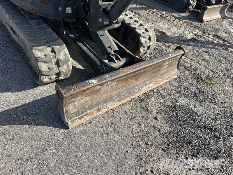 Bobcat E26 Mini bagri <7t