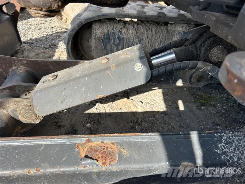 Bobcat E26 Mini bagri <7t