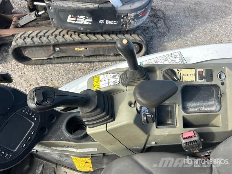 Bobcat E26 Mini excavators < 7t