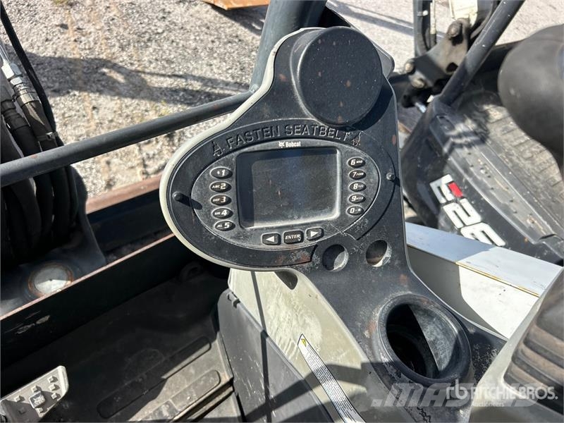 Bobcat E26 Mini bagri <7t
