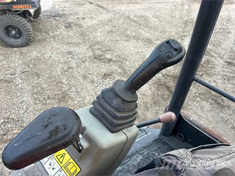 Bobcat E26 Mini ekskavatori < 7 t