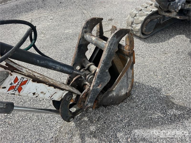 Bobcat E26 Mini ekskavatori < 7 t