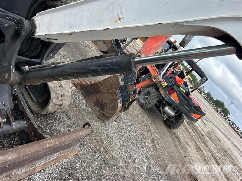 Bobcat E26 Minibagger < 7t