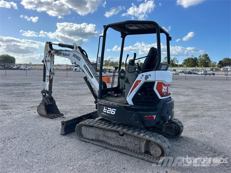 Bobcat E26 Mini bagri <7t