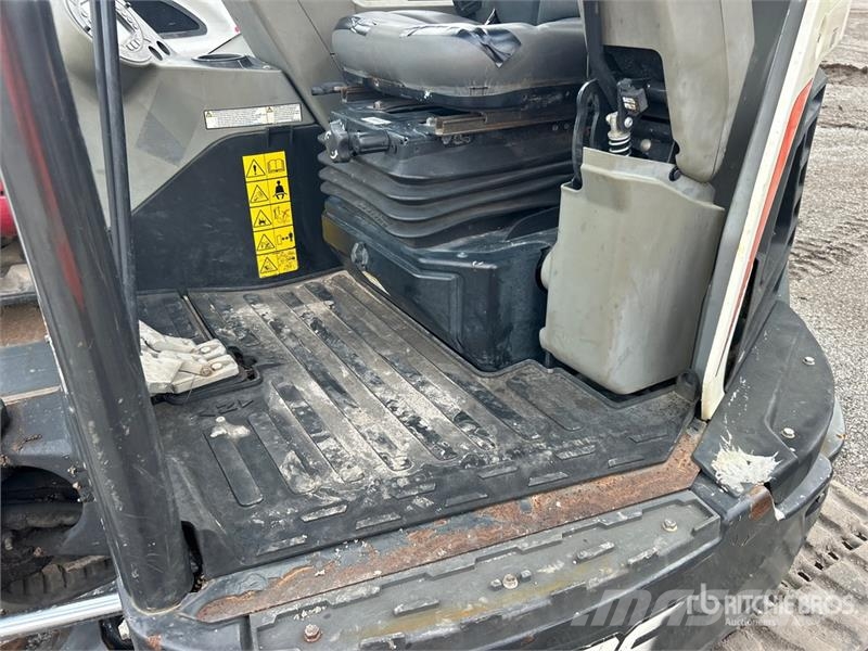 Bobcat E26 Minibagger < 7t