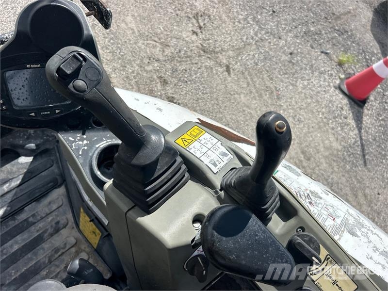 Bobcat E26 Mini ekskavatori < 7 t