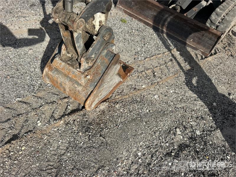 Bobcat E26 Mini bagri <7t